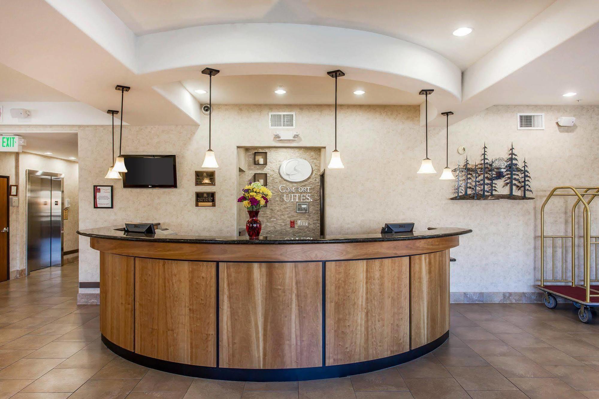Comfort Suites Wenatchee Gateway מראה חיצוני תמונה