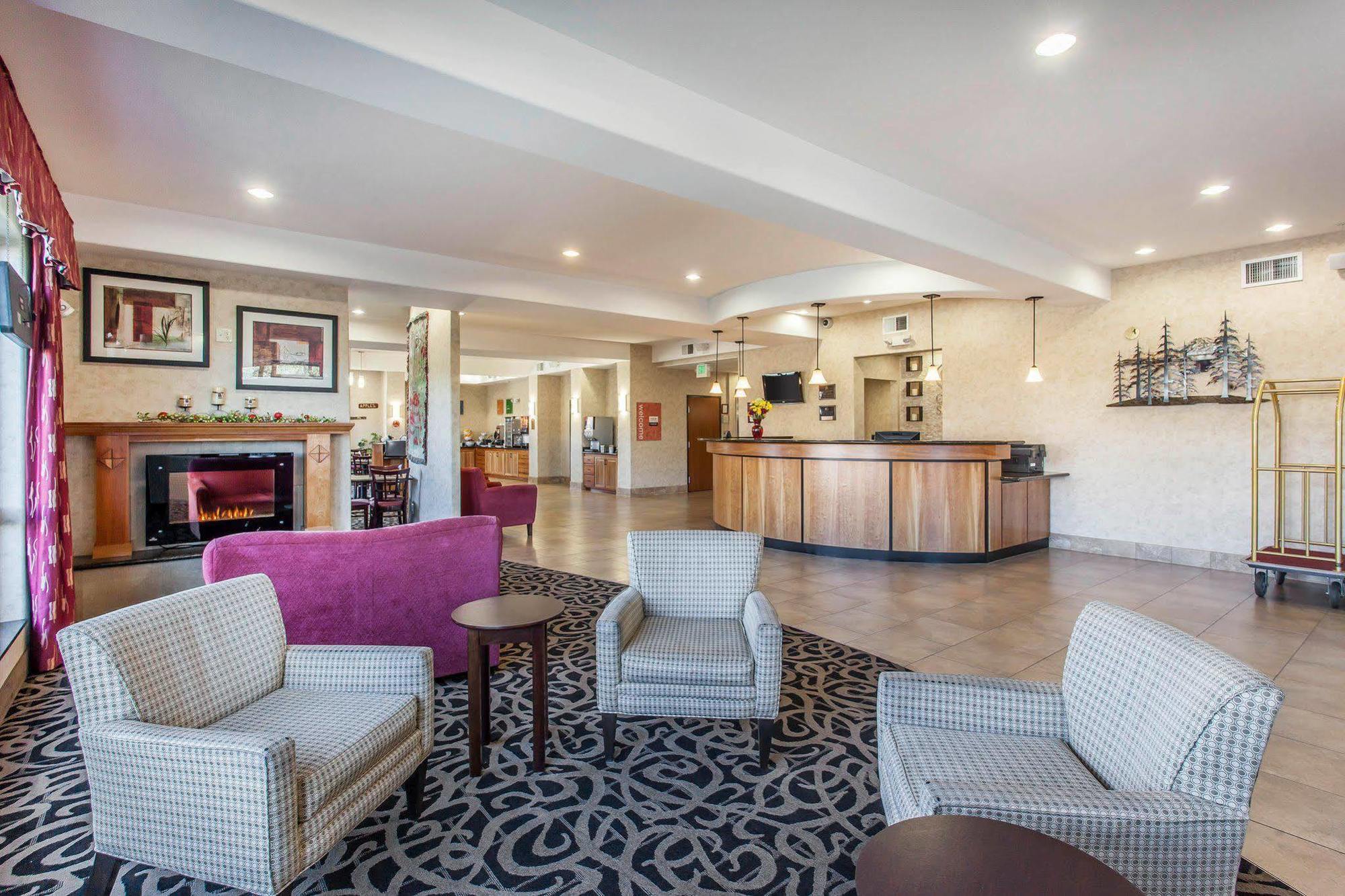 Comfort Suites Wenatchee Gateway מראה חיצוני תמונה