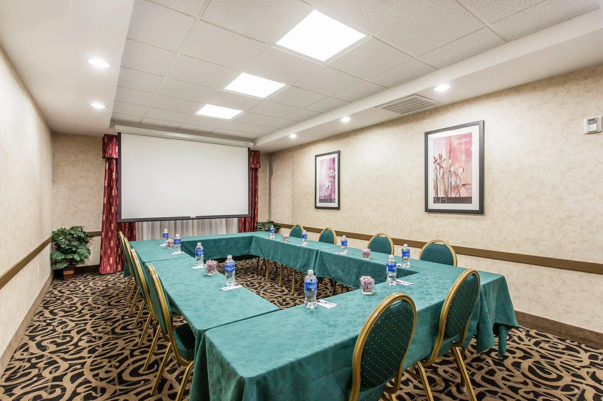 Comfort Suites Wenatchee Gateway מראה חיצוני תמונה