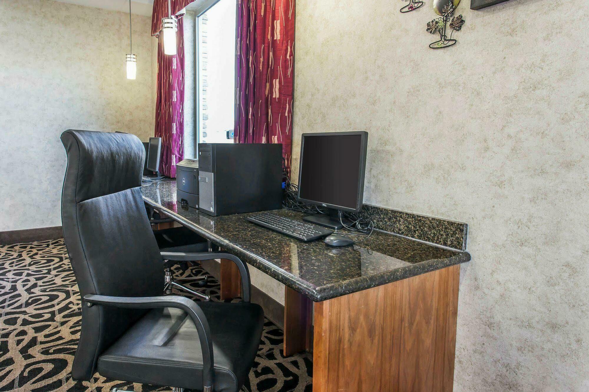 Comfort Suites Wenatchee Gateway מראה חיצוני תמונה